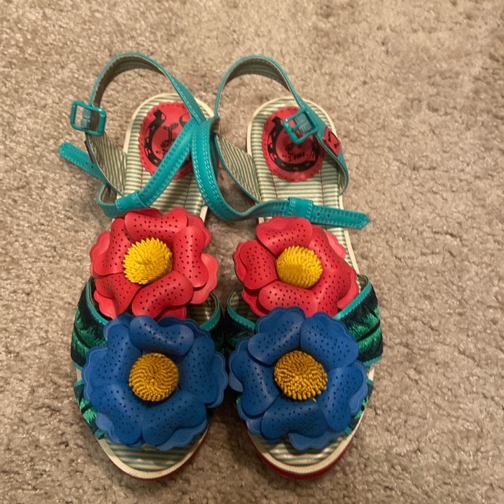 Miss L Fire flowers 37